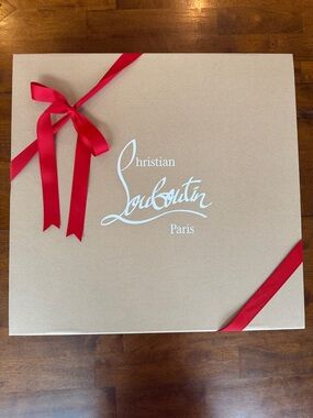 NWOT Christian Louboutin XL Beige Gift Box with Red Ribbon